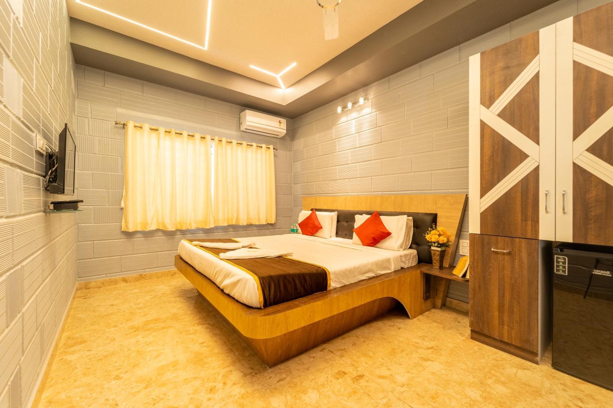 Seasons Suites - Hbr Bangalore Exterior photo